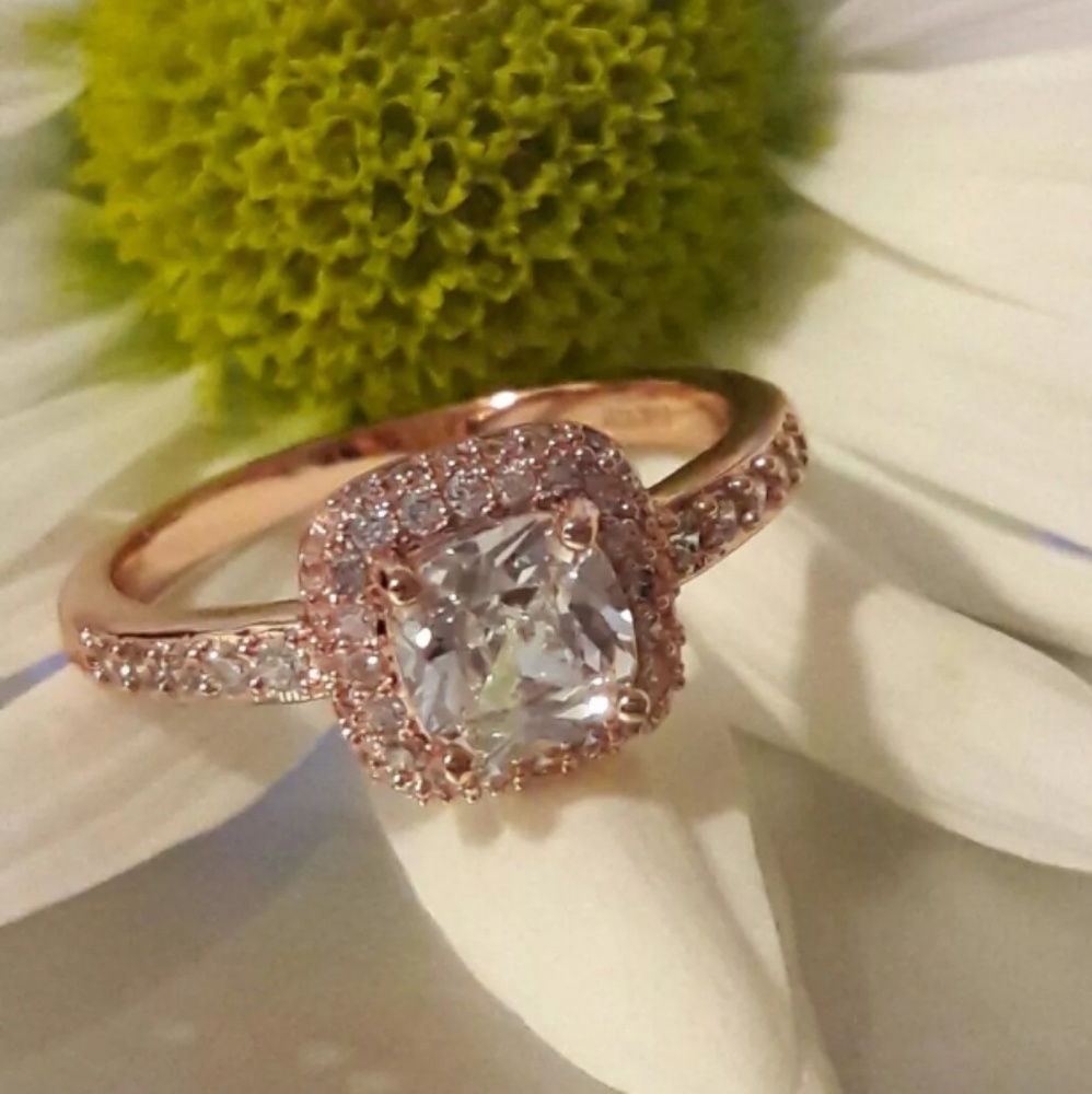 18kgp Rose Gold Engagement Ring